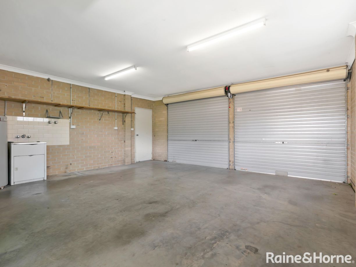 13 Purcell Crescent — photo 19 of 21