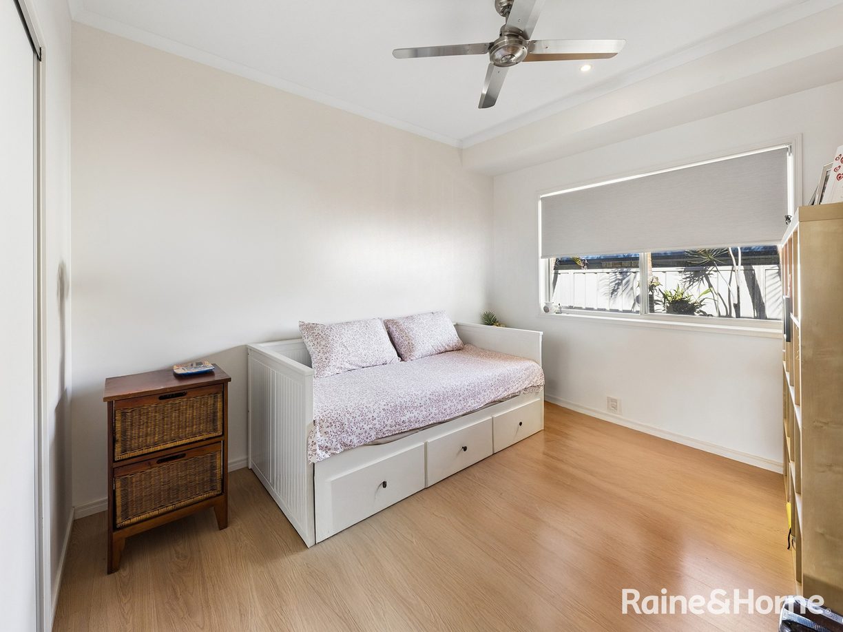 27 Scullin Street — photo 13 of 25