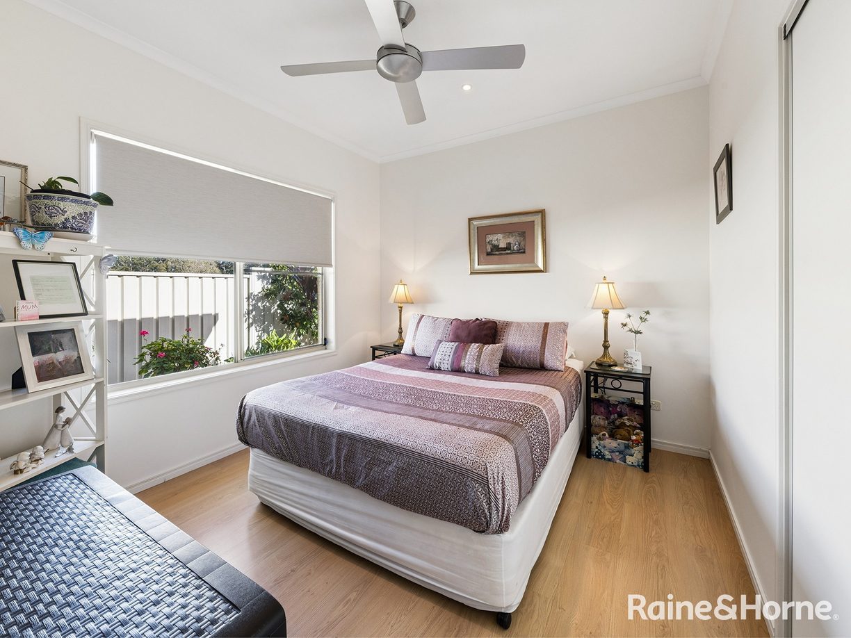 27 Scullin Street — photo 12 of 25