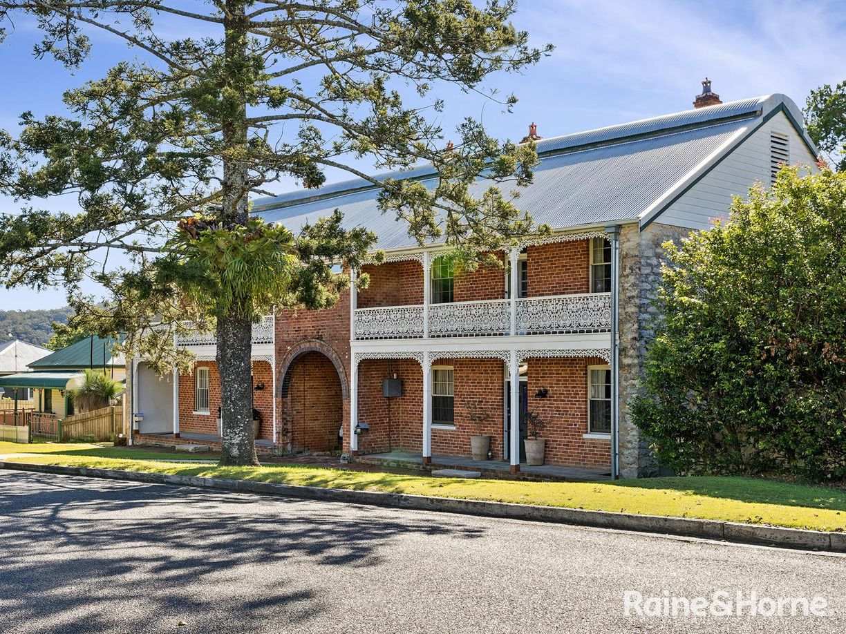 17 & 19 Stanley Street — photo from Raine & Horne Maclean | Yamba | Iluka