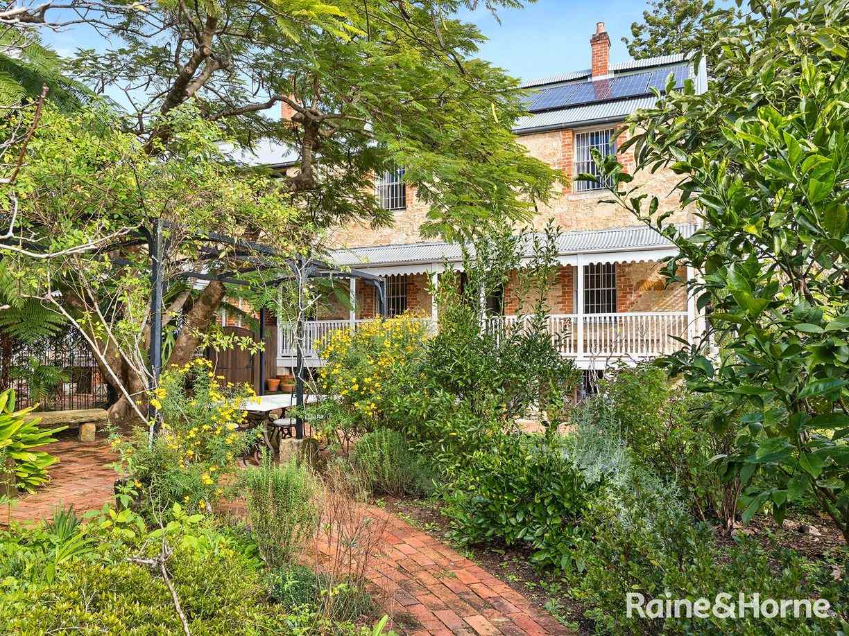 17 & 19 Stanley Street — photo 4 of 30