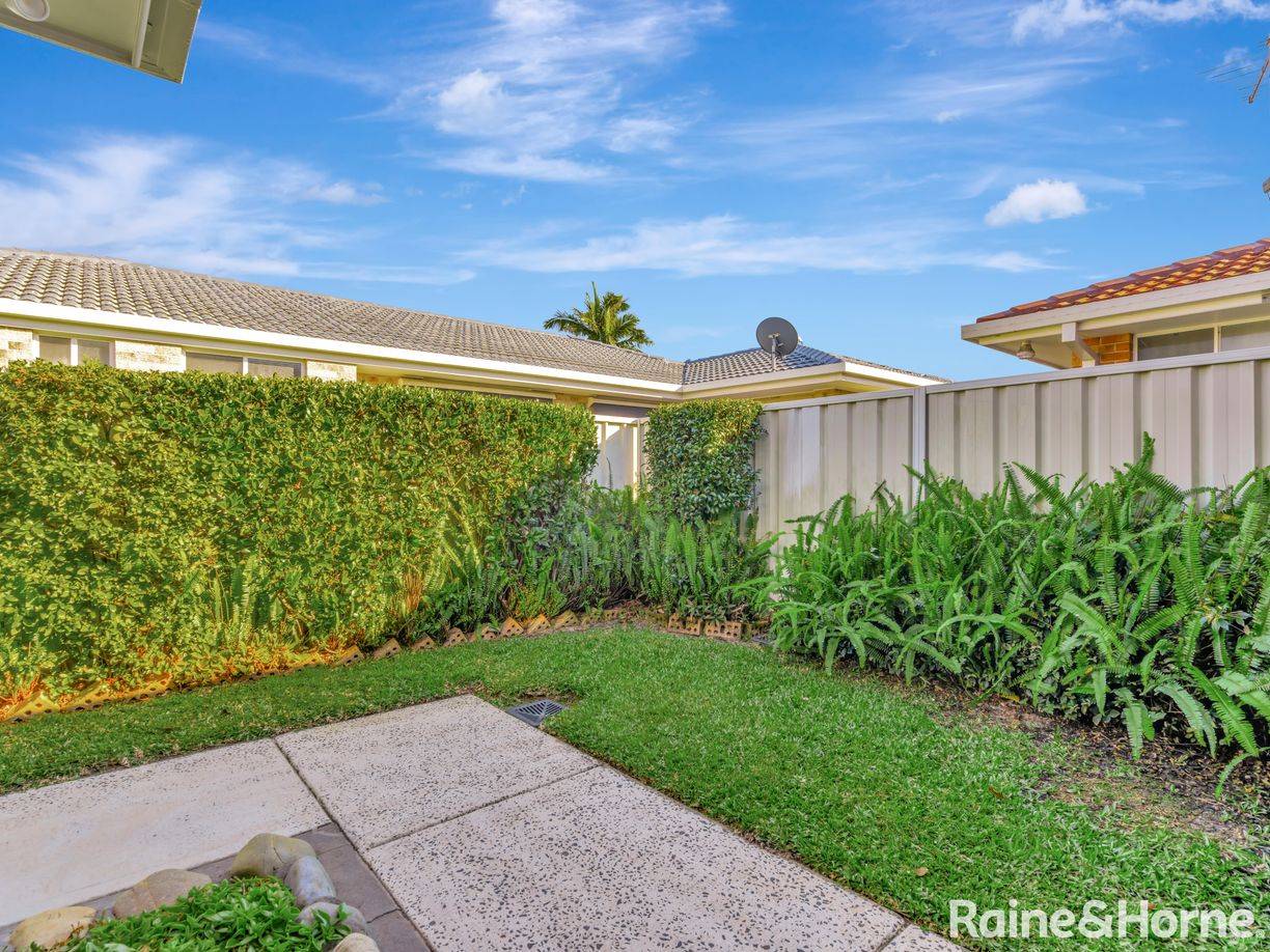 2/12 Heron Court — photo 18 of 28