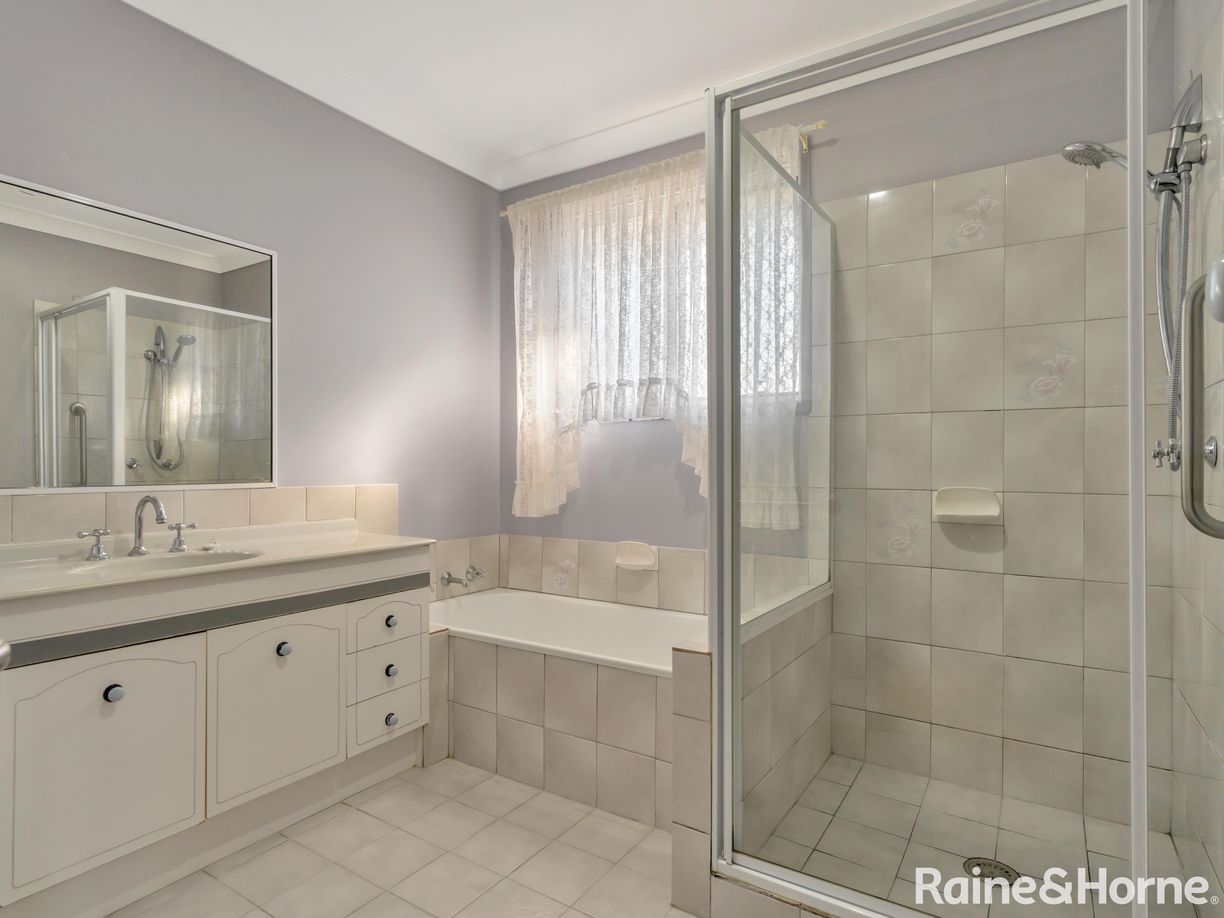 2/12 Heron Court — photo 14 of 28