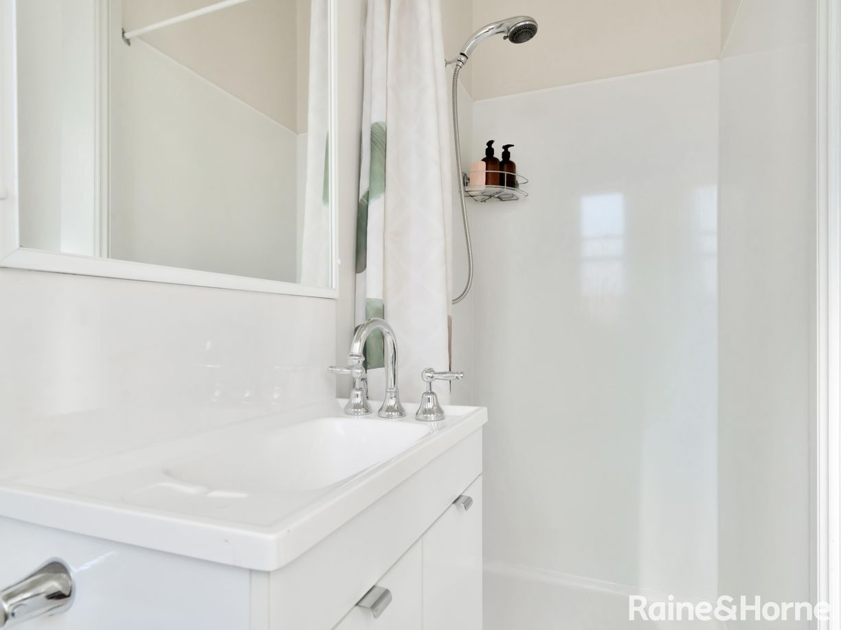 33 Oban Street — photo 6 of 24