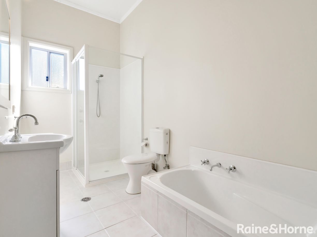 33 Oban Street — photo 9 of 24