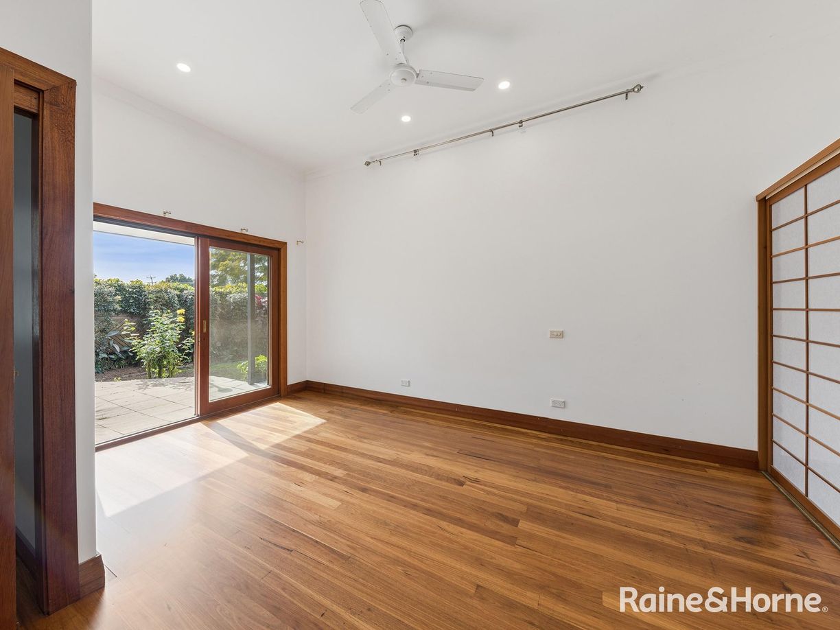 37 Chatsworth Road — photo 10 of 30