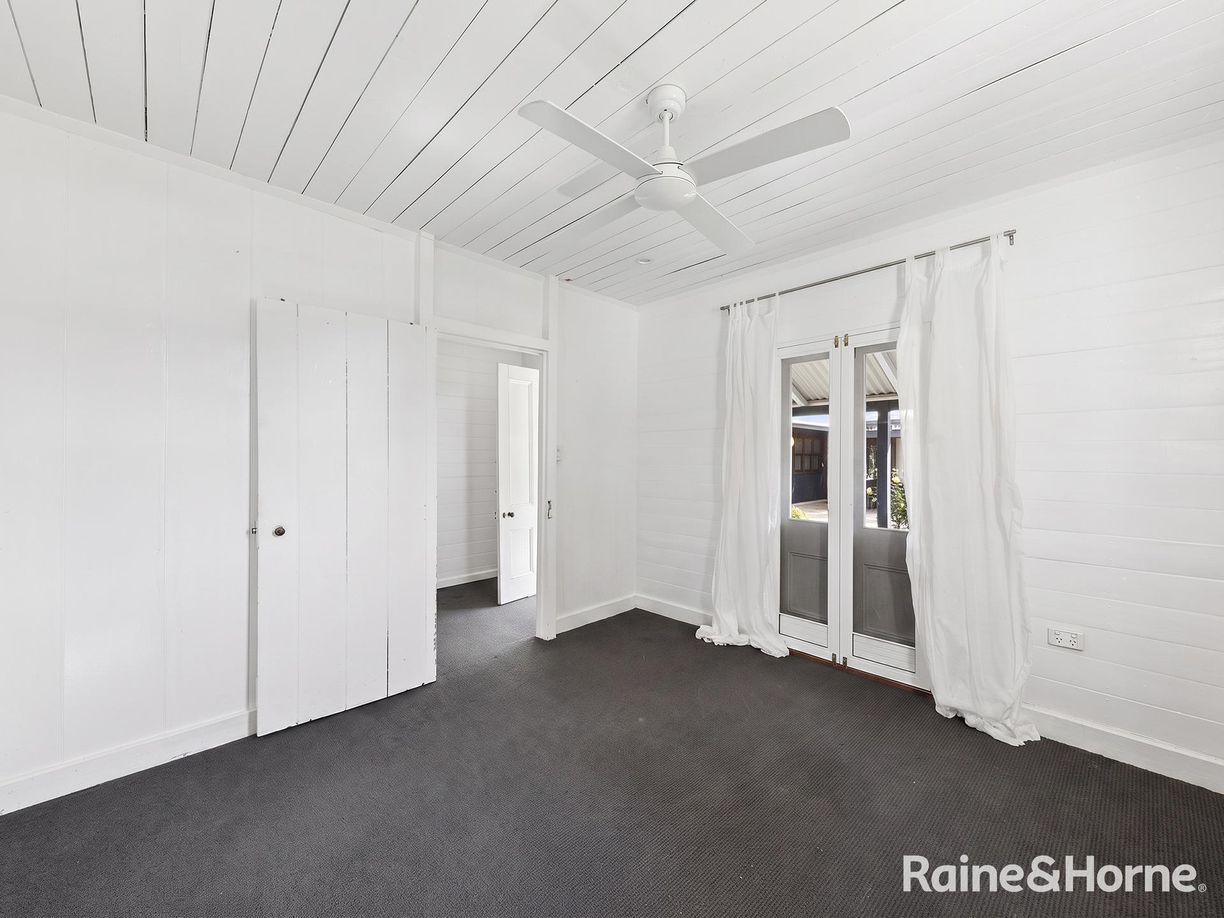 37 Chatsworth Road — photo 22 of 30
