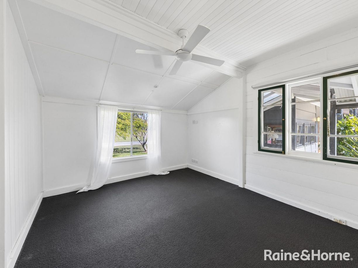 37 Chatsworth Road — photo 24 of 30