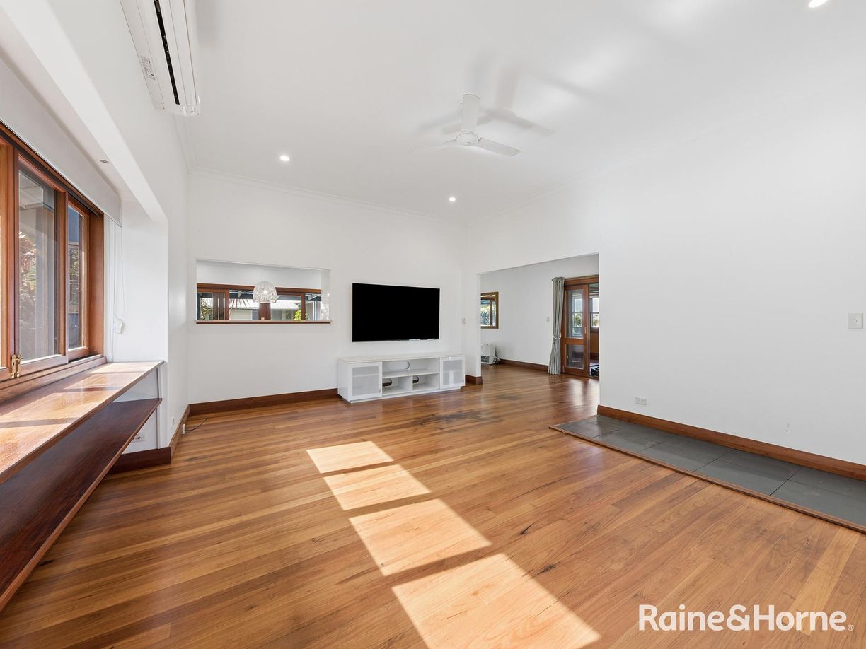 37 Chatsworth Road — photo 9 of 30
