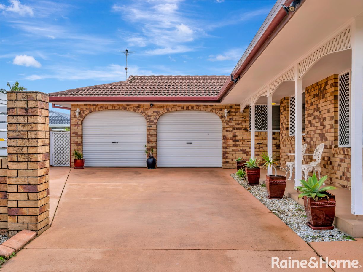 11 Casuarina Close — photo 2 of 18
