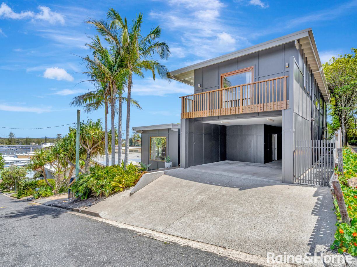 The Raine An Extraordinary Outlook | A Distinctive Coastal Retreat on Yamba Hill ...