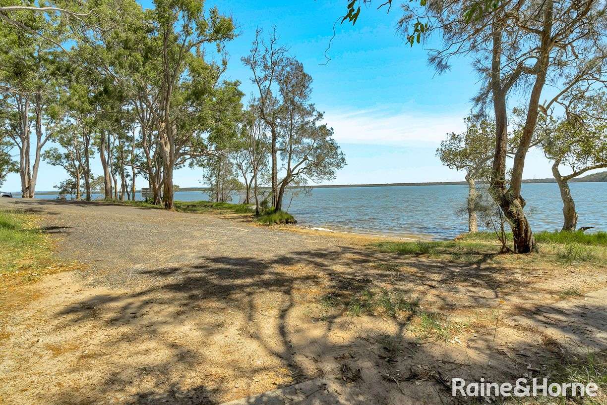 7/117 Lakes Boulevard — photo 15 of 19