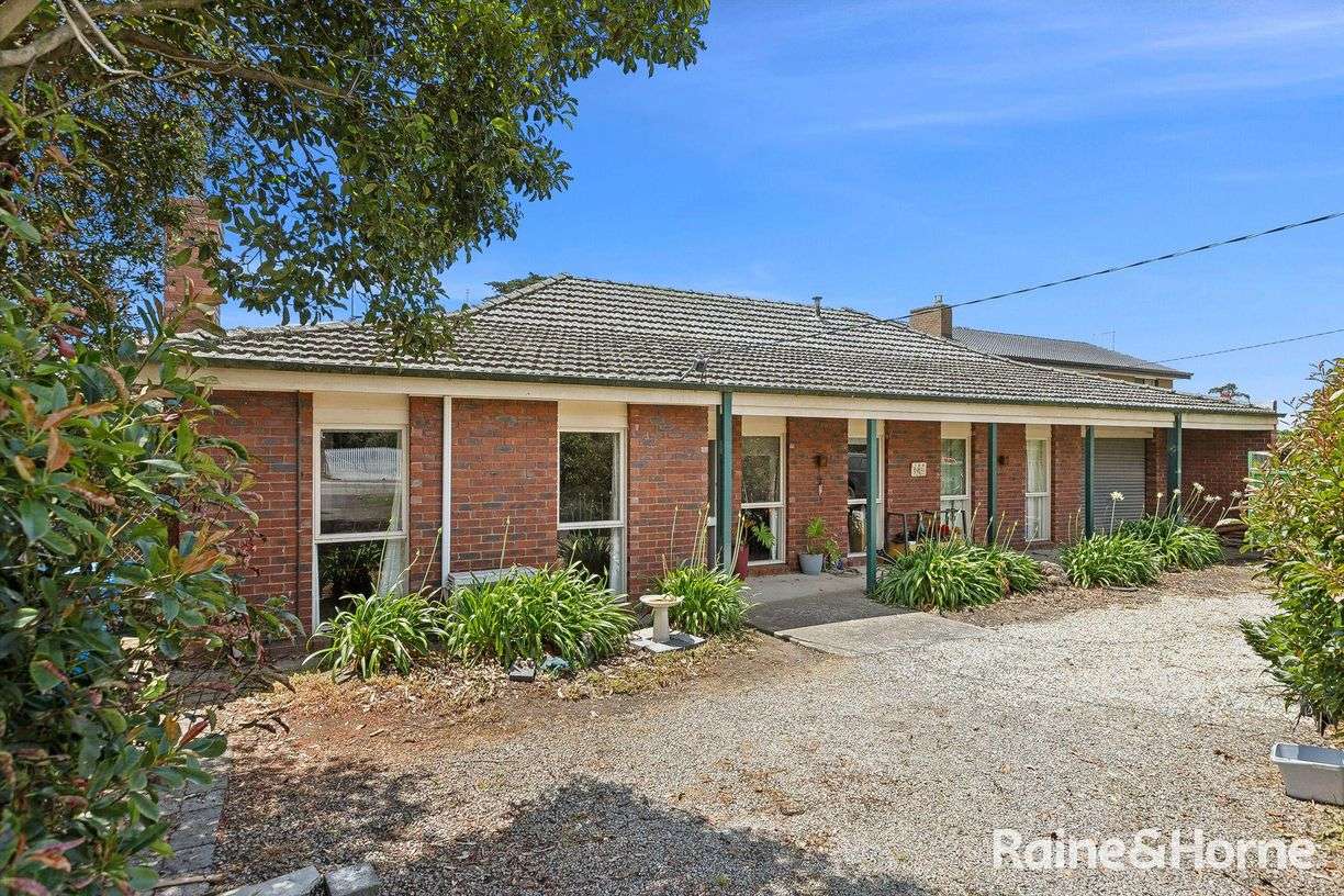 5 Ballarto Road — photo from Raine & Horne Pakenham