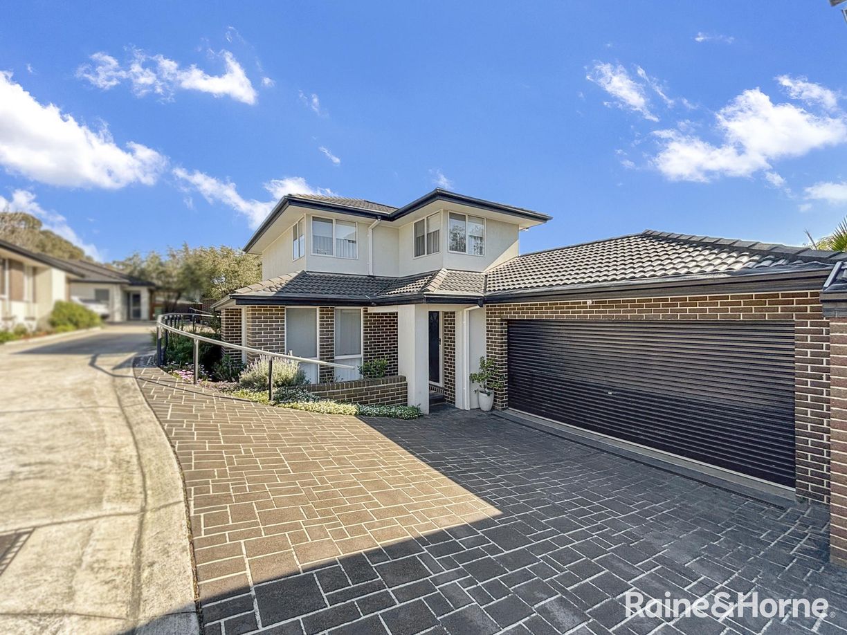4/81 Ahern Road — photo from Raine & Horne Pakenham