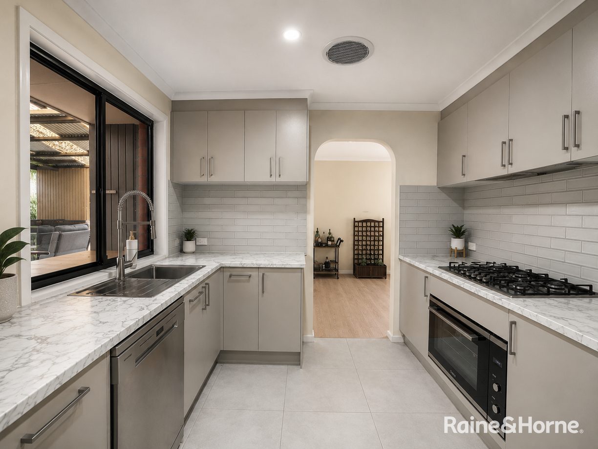 5 Stirrup Court — photo 7 of 16