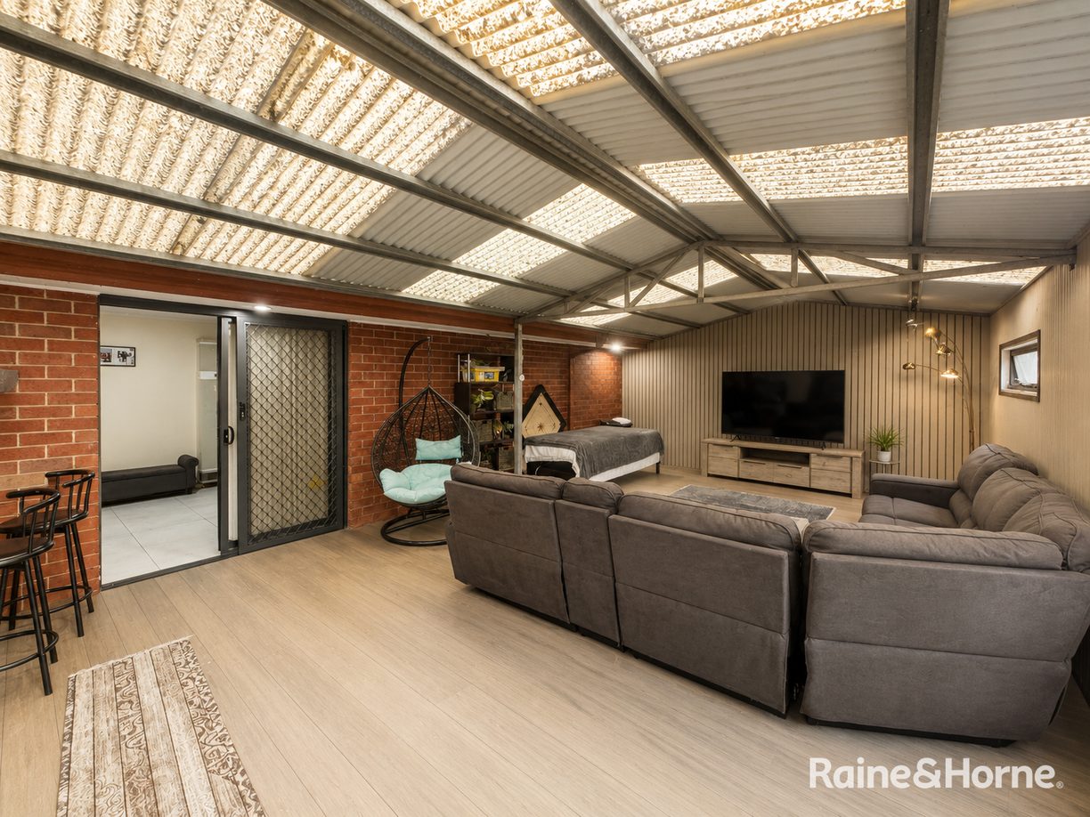 5 Stirrup Court — photo 13 of 16