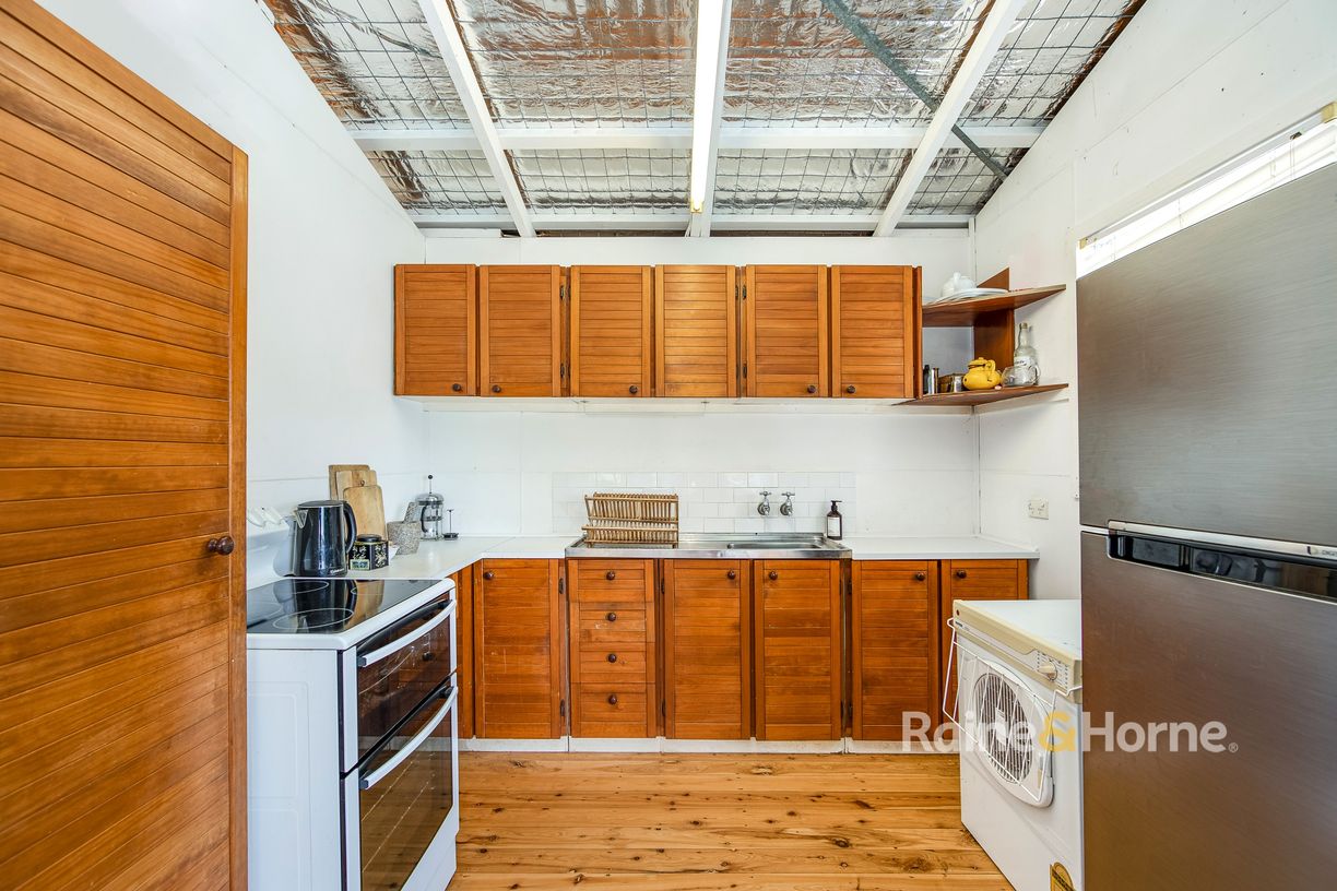 61 Patonga Creek — photo 11 of 17