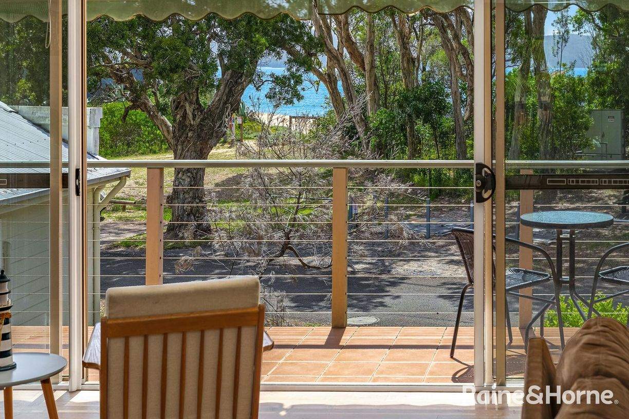 9 Coral Crescent — photo 2 of 17