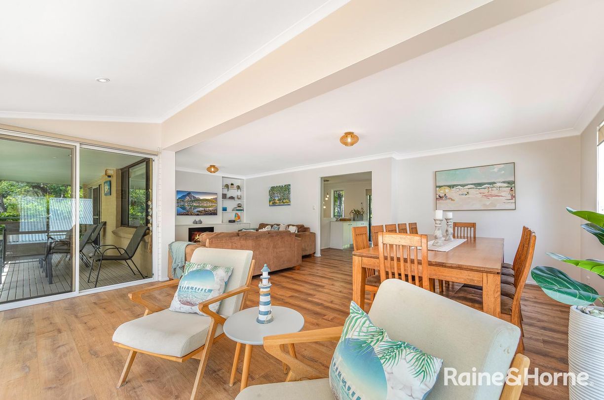 9 Coral Crescent — photo 8 of 17