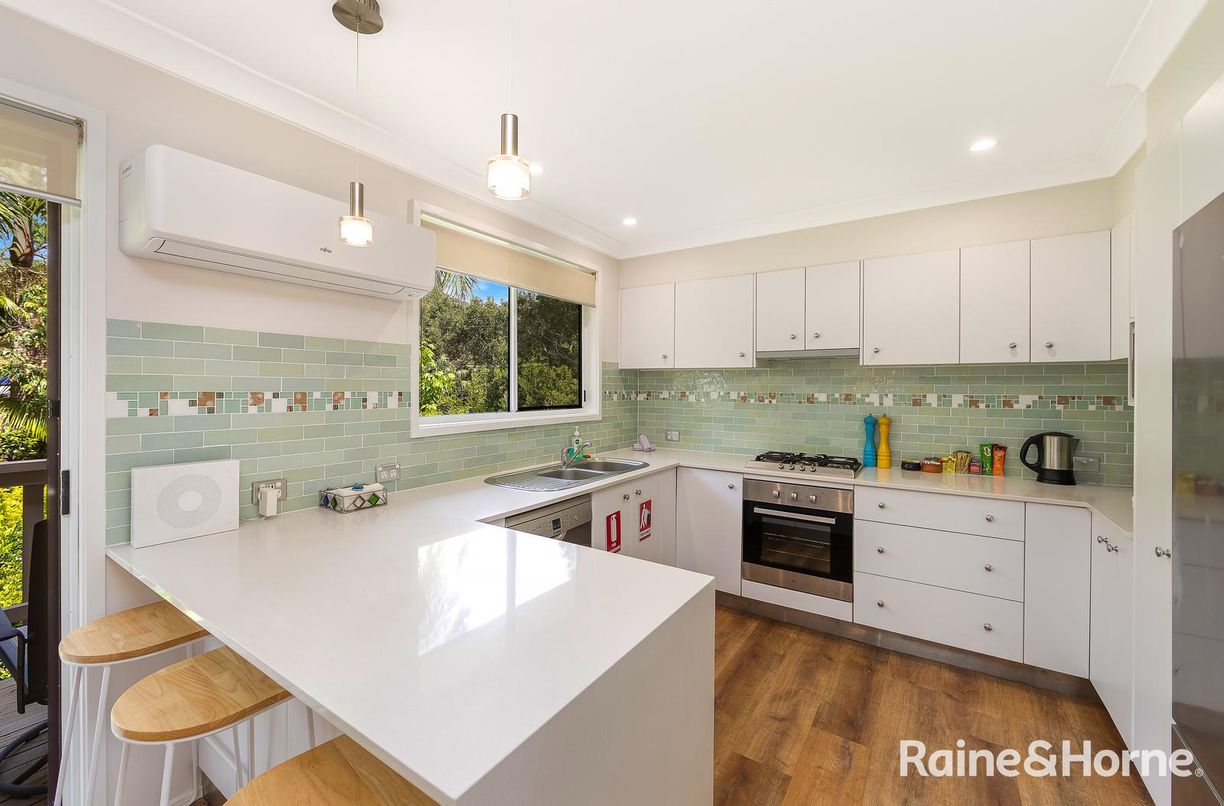 9 Coral Crescent — photo 6 of 17