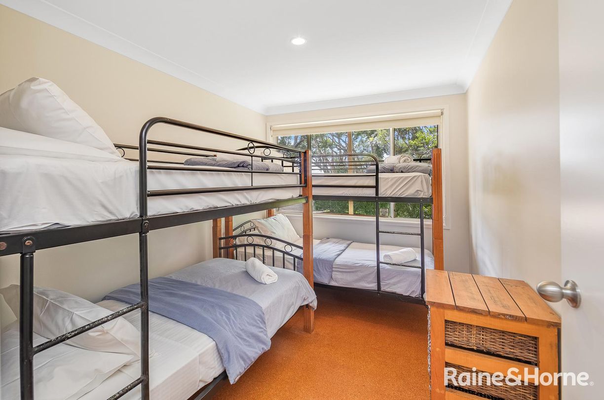 9 Coral Crescent — photo 12 of 17
