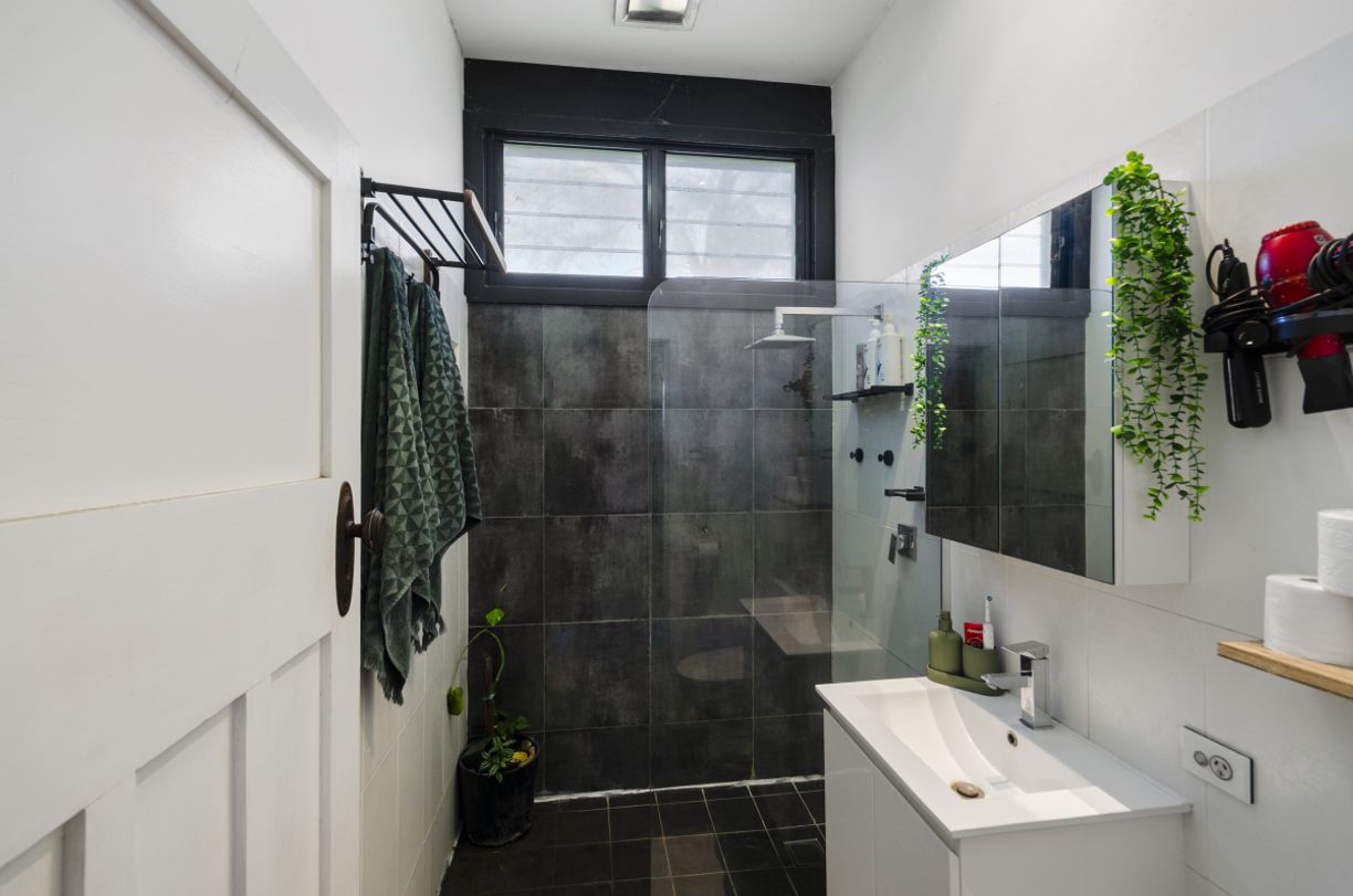 45 Bernard Street — photo 8 of 26