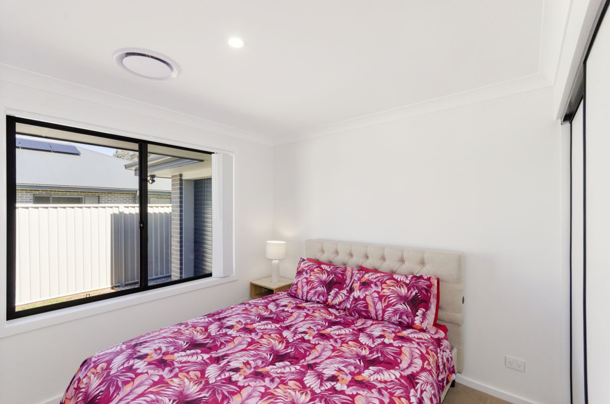23 Robey Avenue — photo 10 of 18