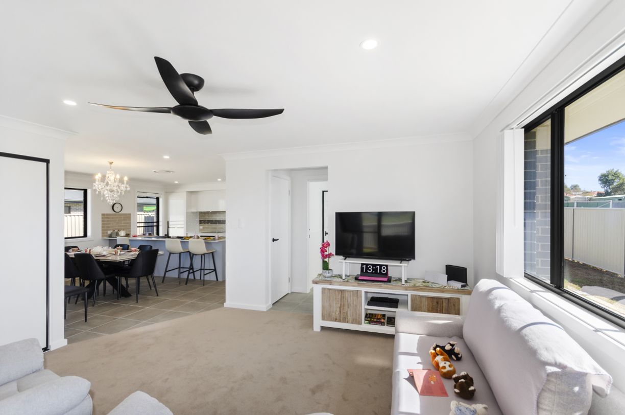 23 Robey Avenue — photo 12 of 18