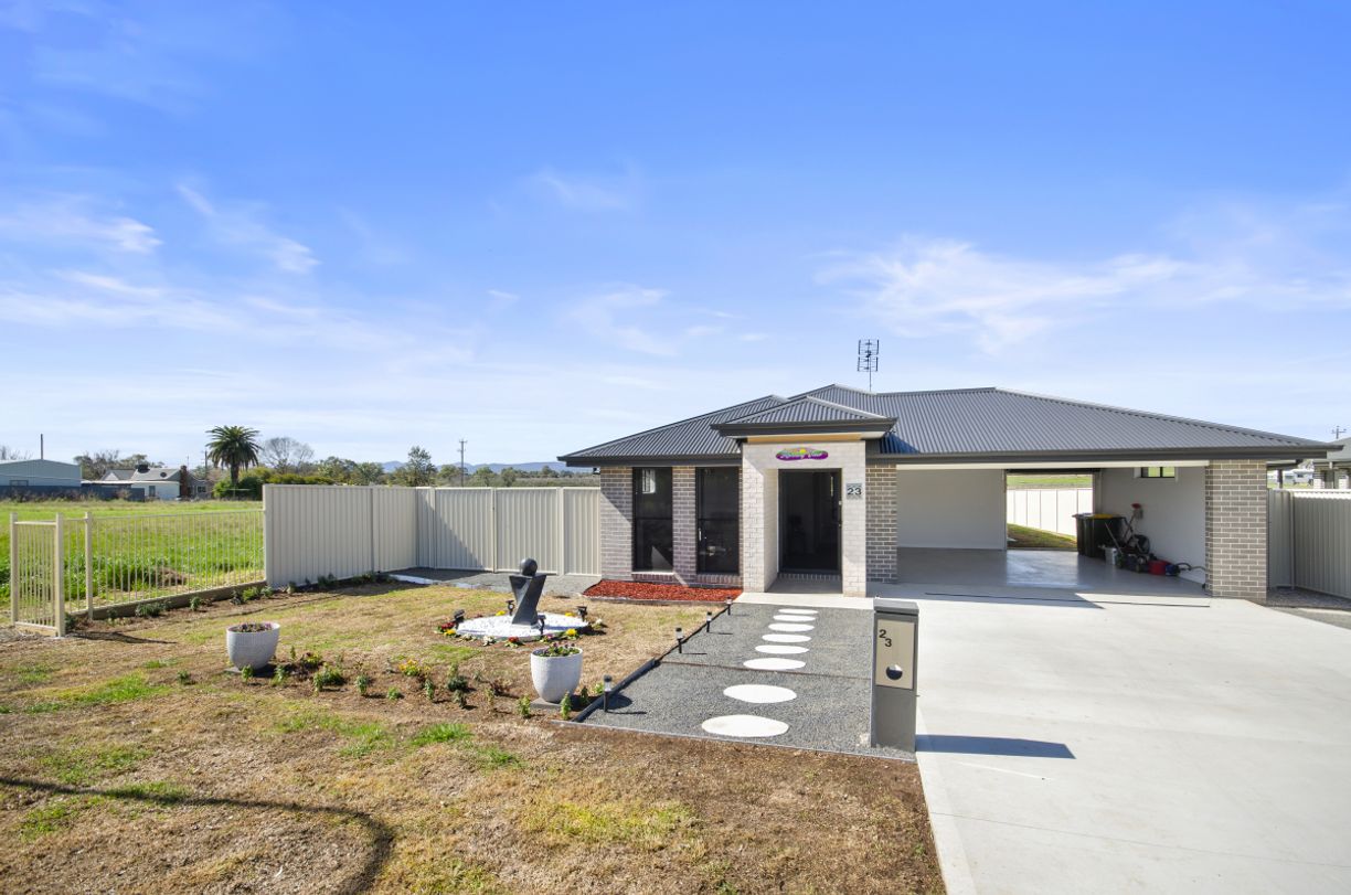 23 Robey Avenue — photo from Raine & Horne Quirindi/Murrurundi