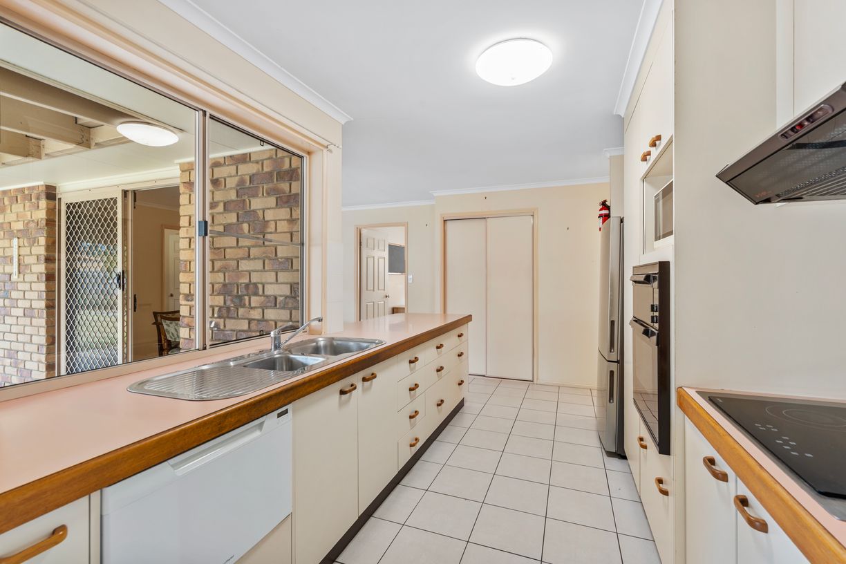 18 Lapidus Street — photo 7 of 30