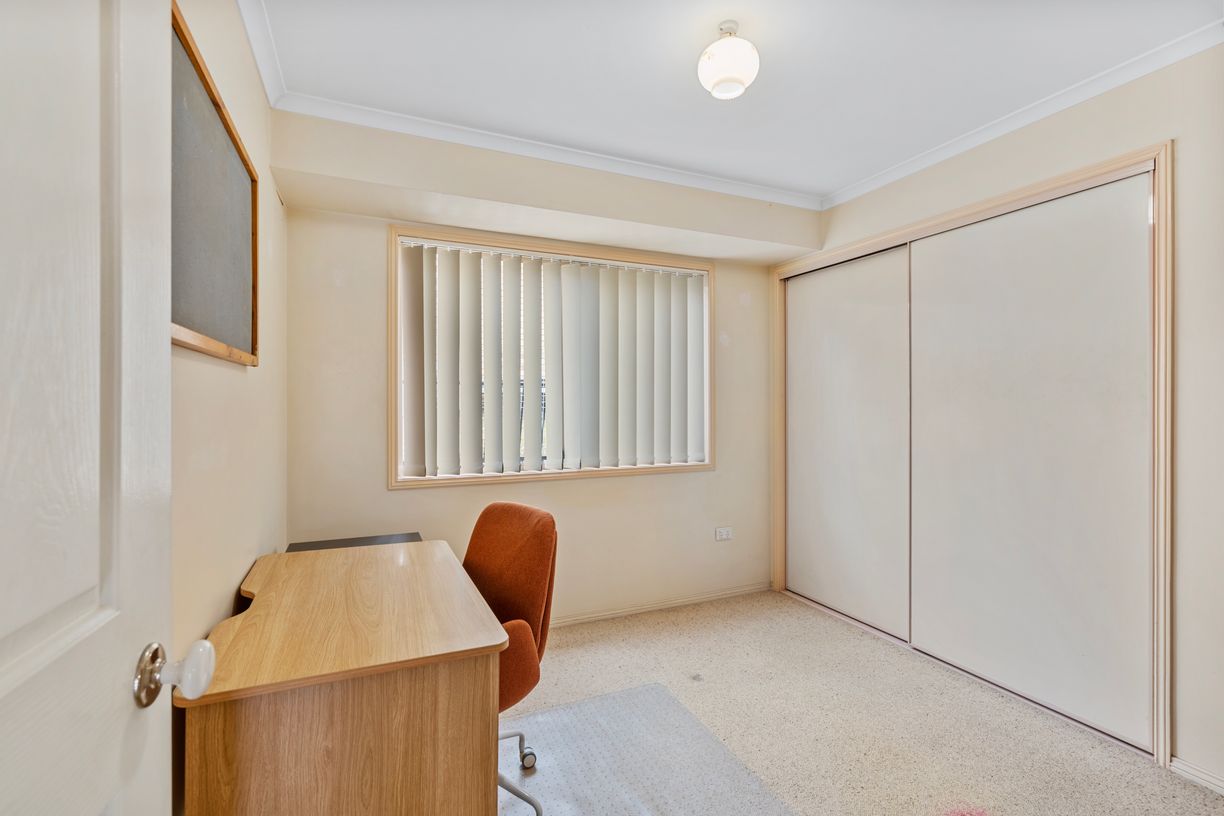 18 Lapidus Street — photo 15 of 30