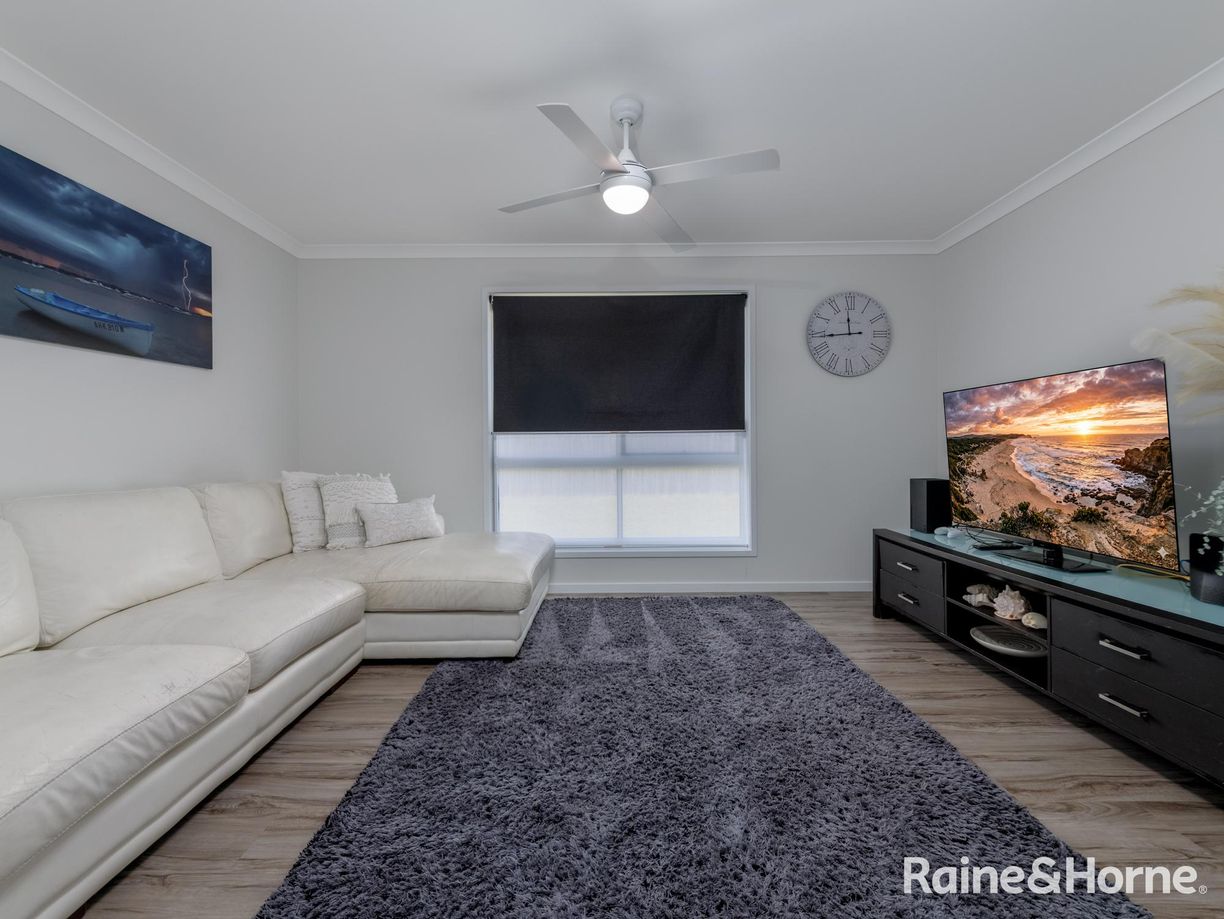 84 Malvern Drive — photo 10 of 26