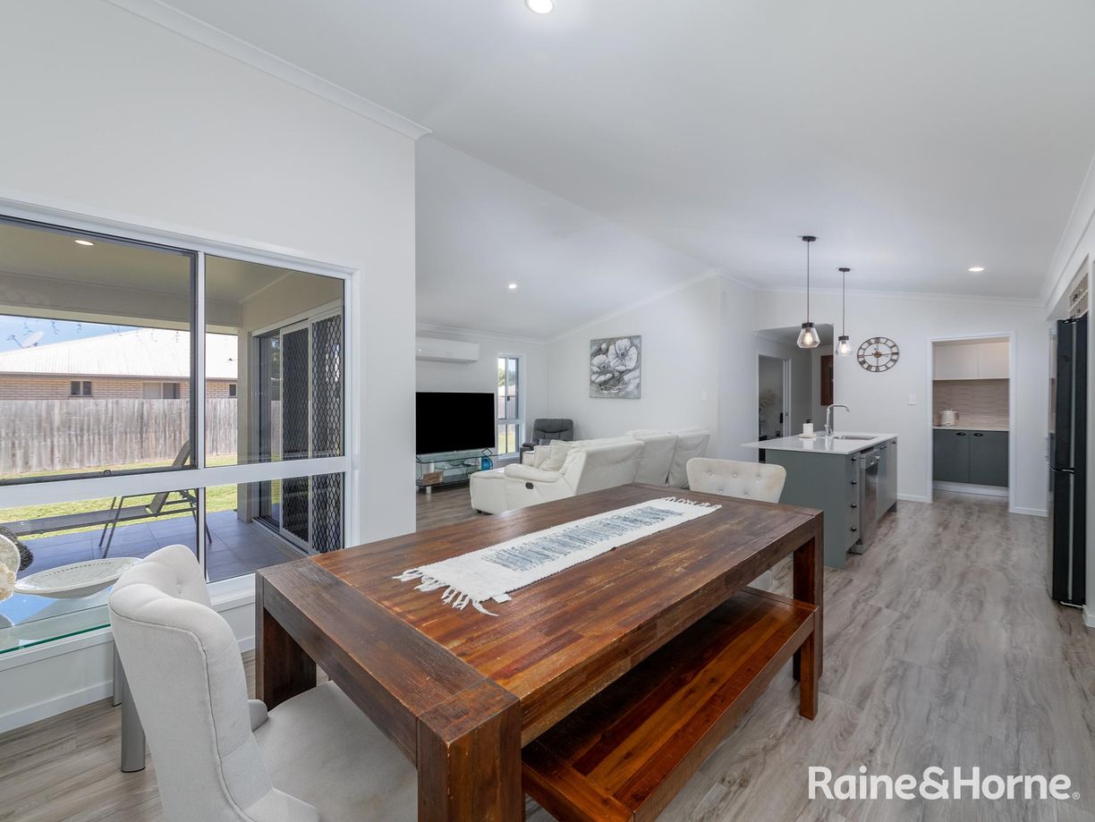 84 Malvern Drive — photo 6 of 26