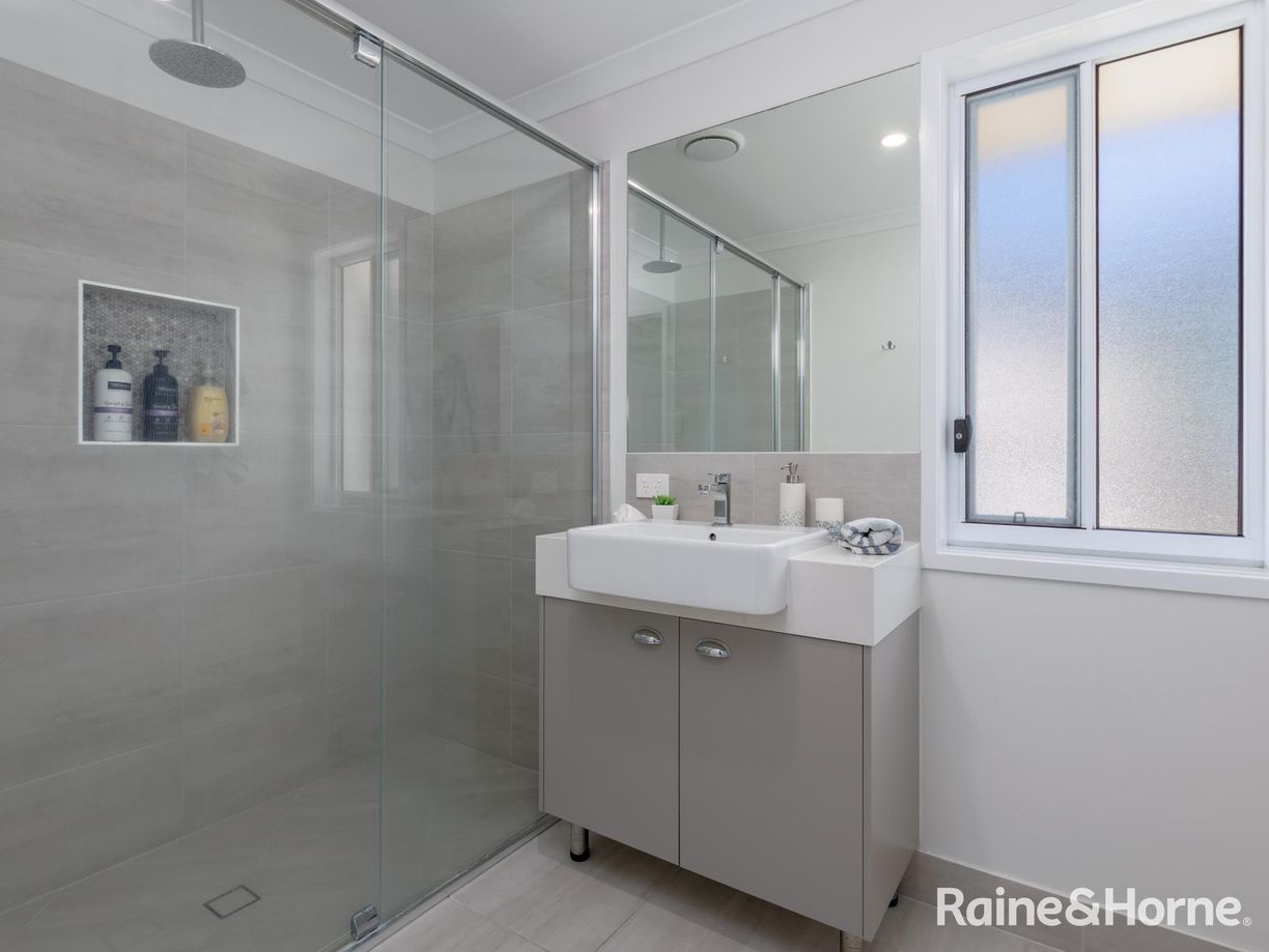 84 Malvern Drive — photo 15 of 26