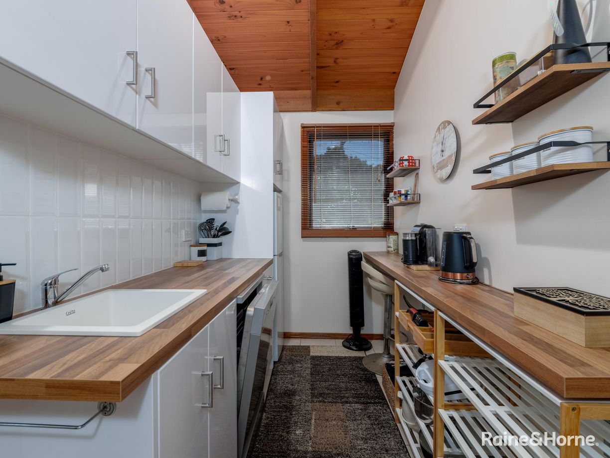 5 Buchan Drive — photo 5 of 21