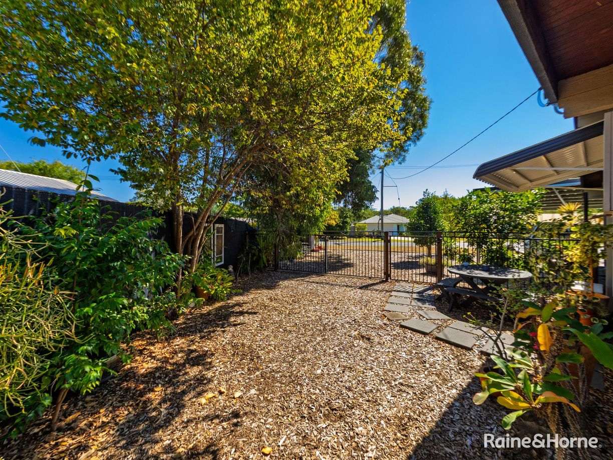 5 Buchan Drive — photo 20 of 21