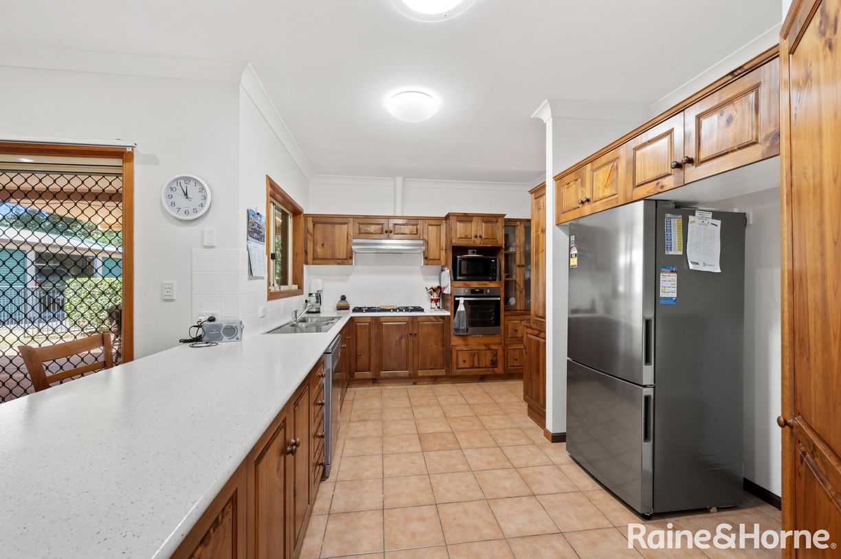 11 Woodlands Lane — photo 7 of 23