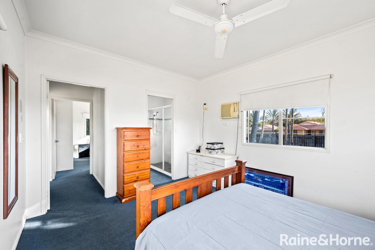 168 Woongarra Street — photo 10 of 21