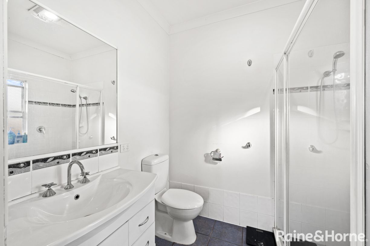 168 Woongarra Street — photo 11 of 21
