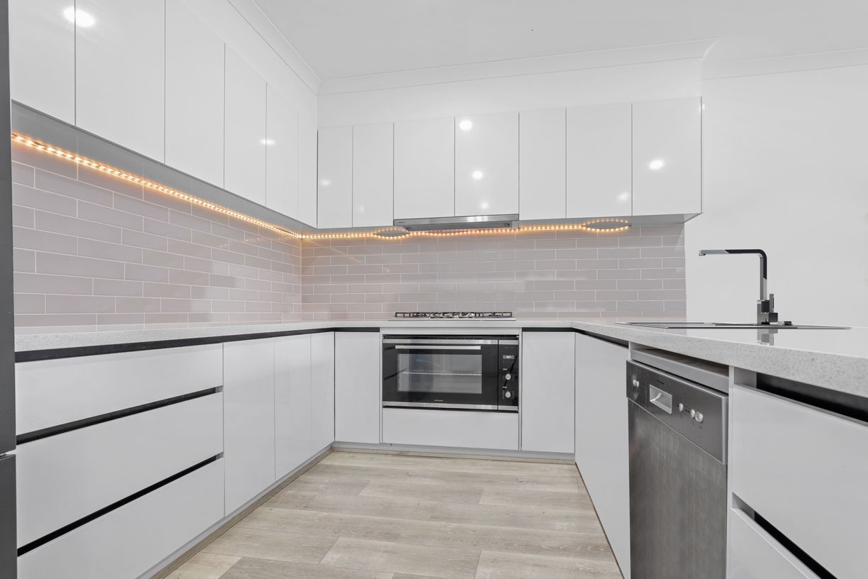 13 Kesenay Road — photo 3 of 11