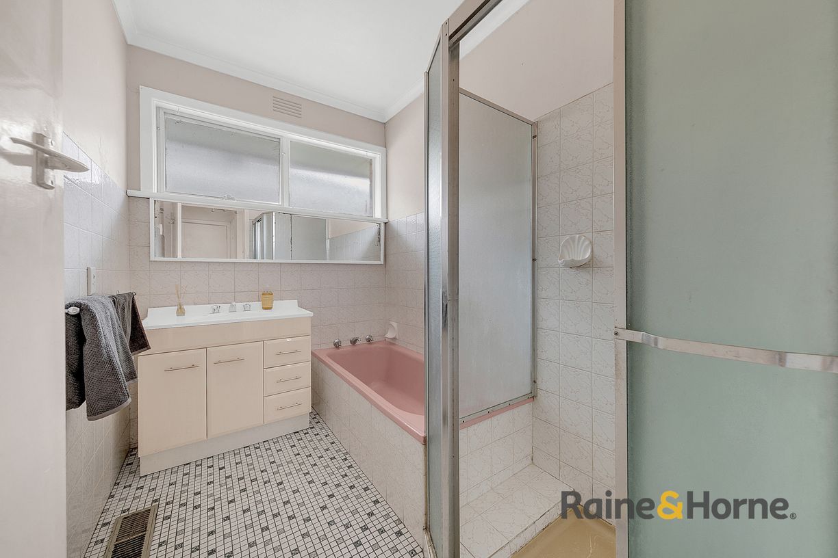 39 Angus Street — photo 10 of 19