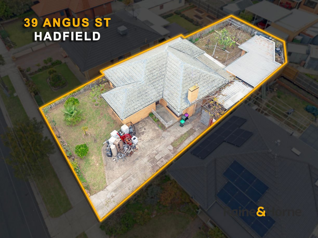 39 Angus Street — photo 15 of 19