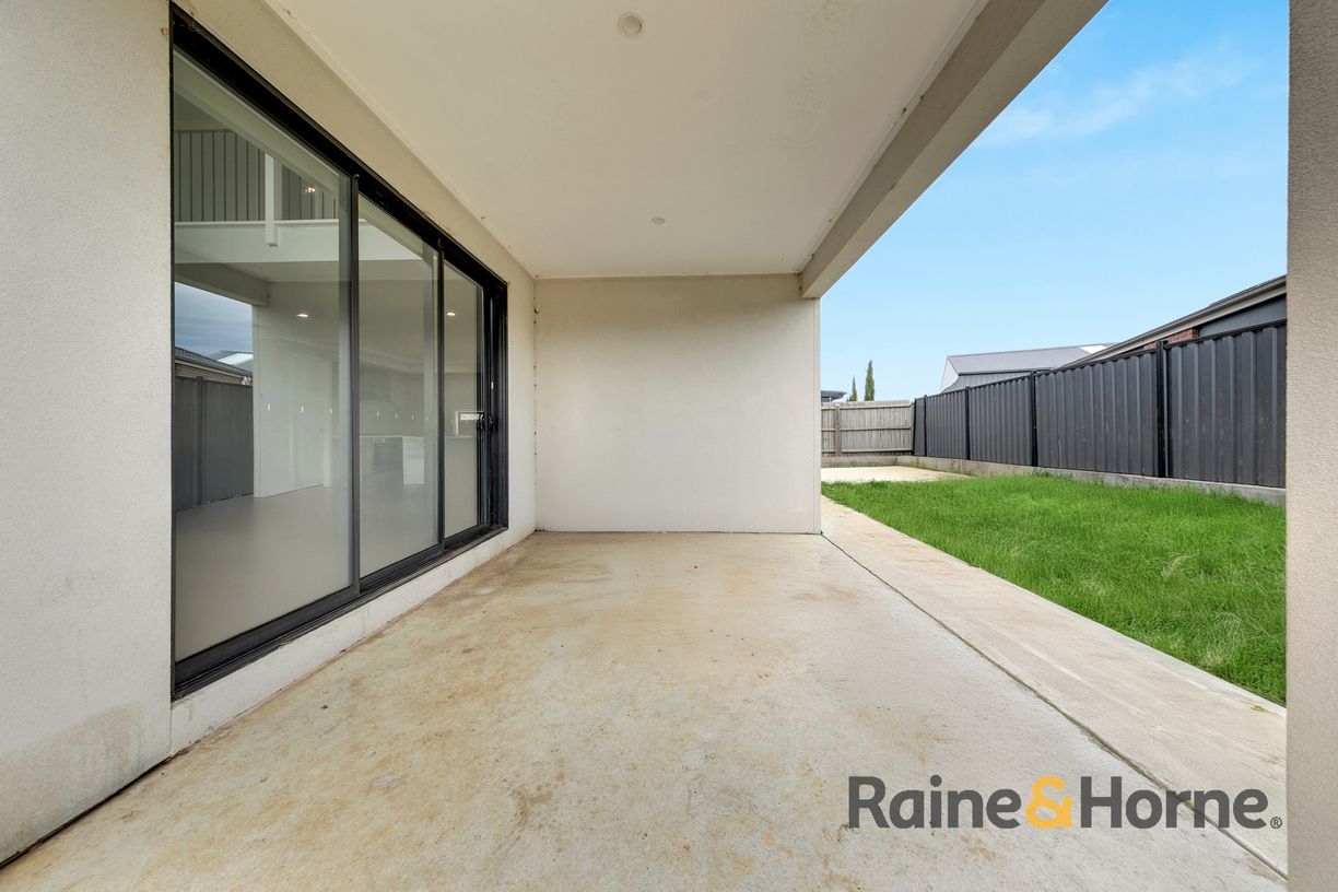 67 Holly Drive — photo 11 of 18