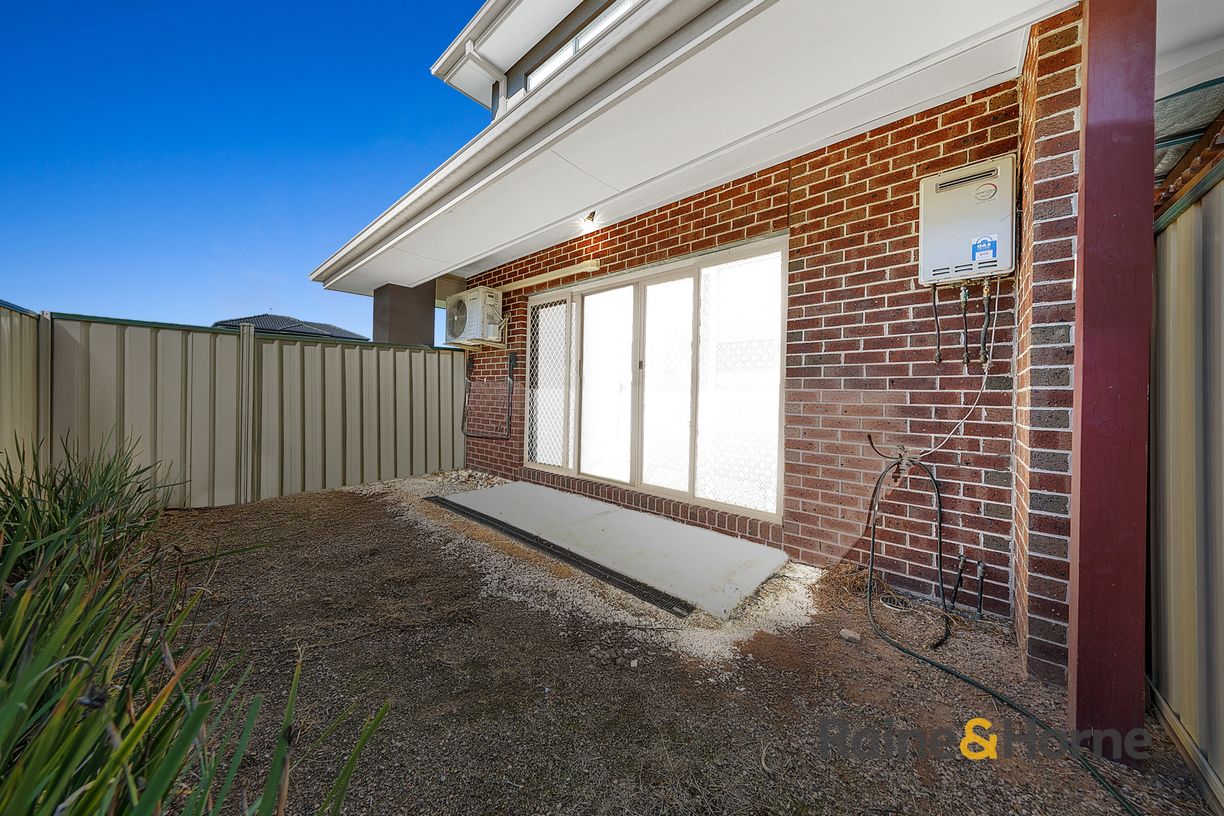 1/11 Meredith Street — photo 3 of 12