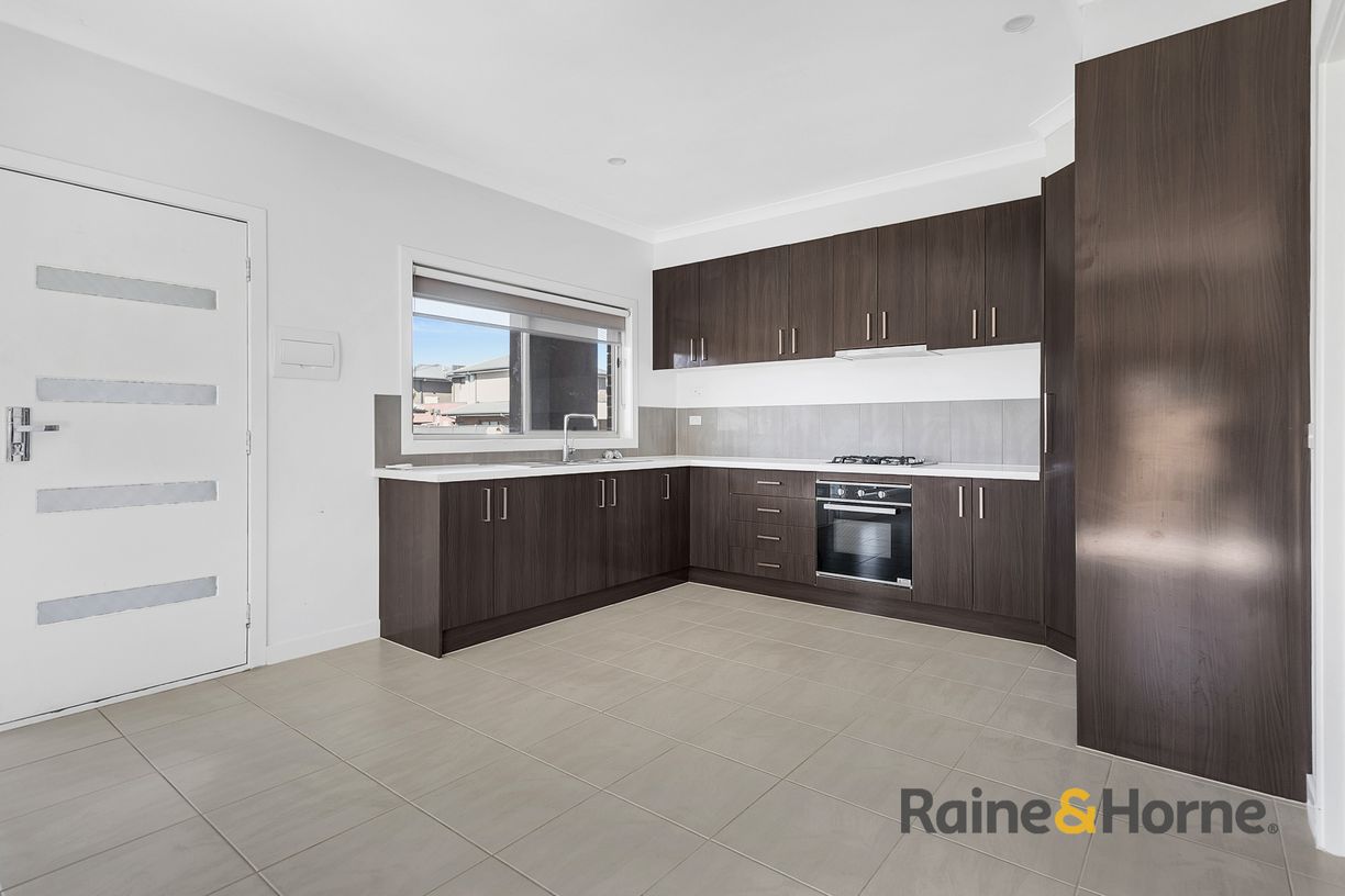 1/11 Meredith Street — photo 4 of 12