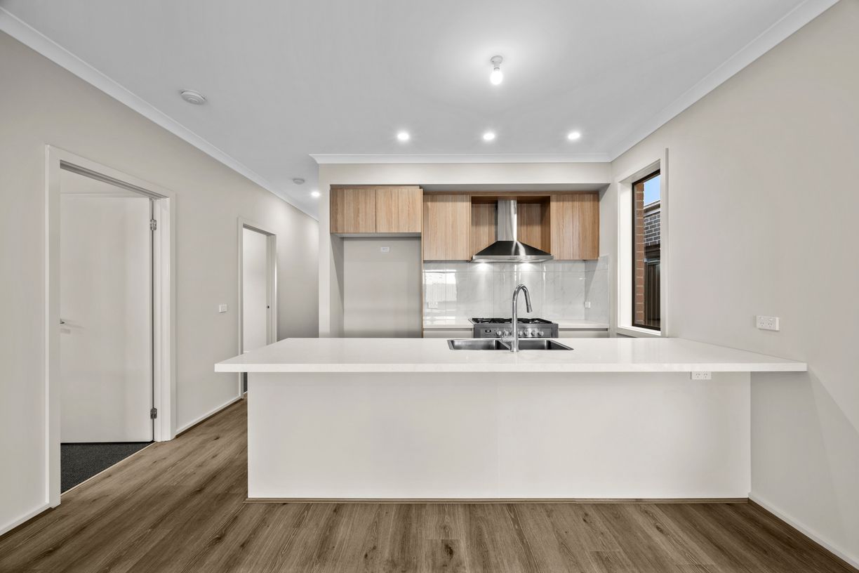 6 Moscato Street — photo 10 of 17