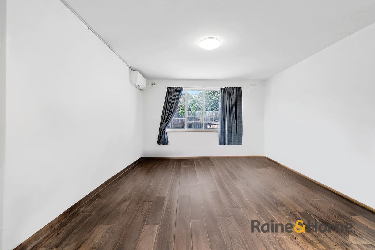 2/118 Cuthbert Street — photo 4 of 10