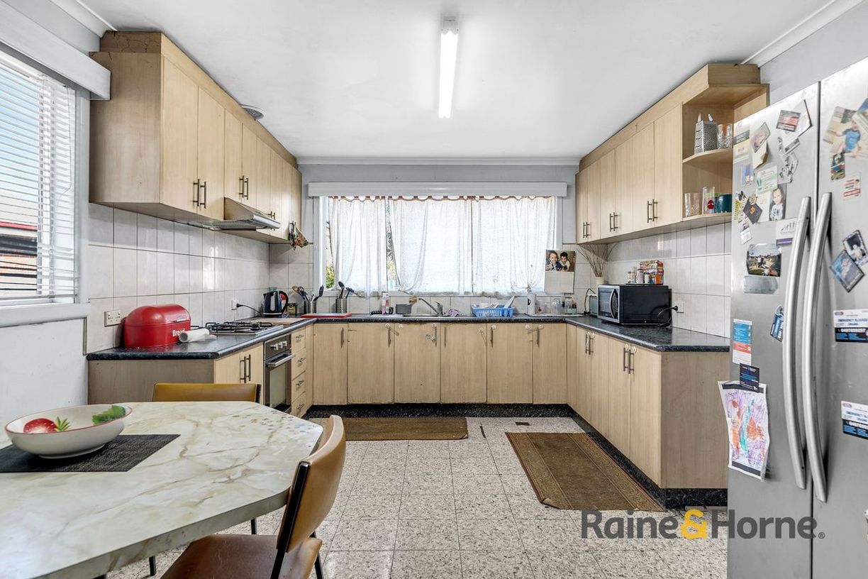 5 Drysdale Street — photo 3 of 10