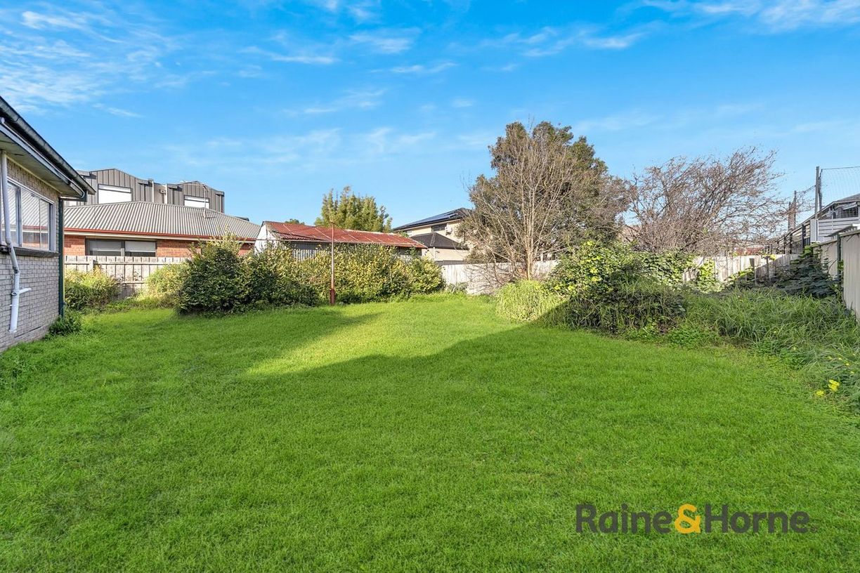5 Drysdale Street — photo 9 of 10
