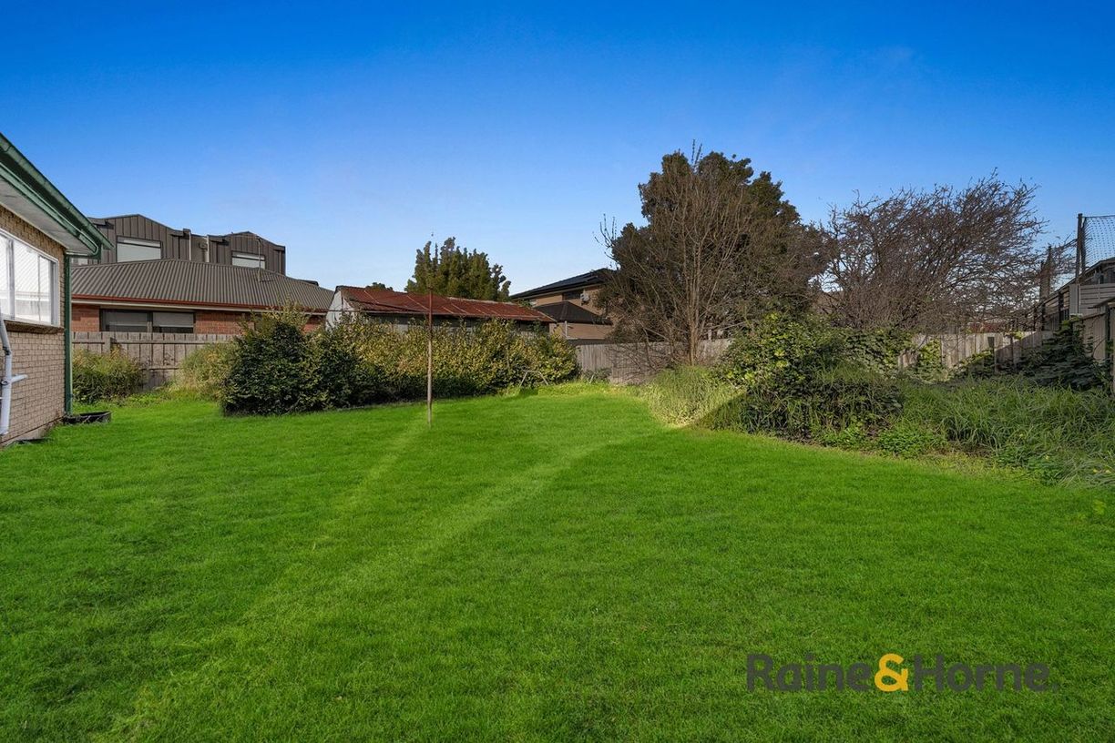 5 Drysdale Street — photo 10 of 10